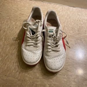Puma sneakers